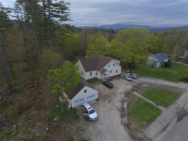 2nd image of 8 Emerson St