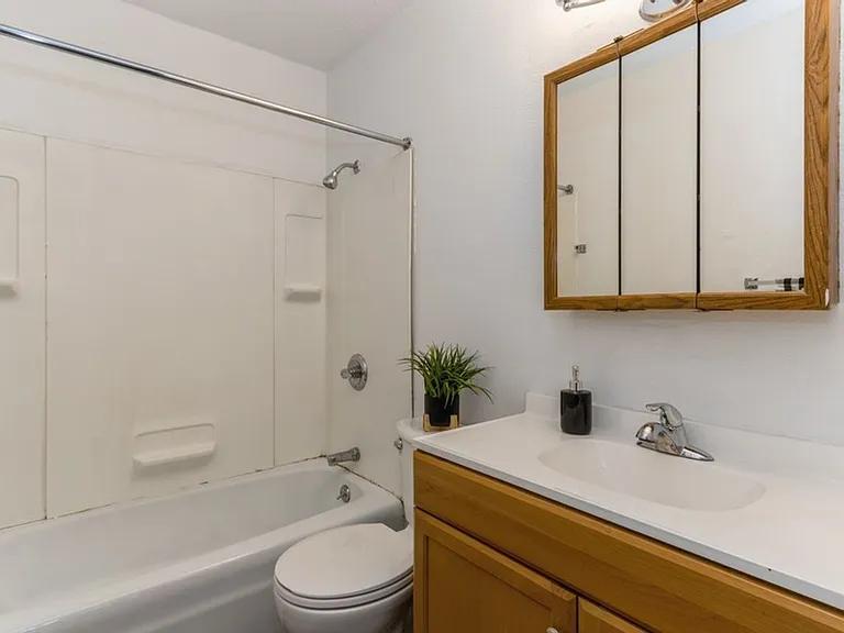 307 N Corn Street — Photo 22