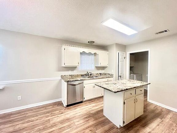 5th image of 4567 Kates Ct