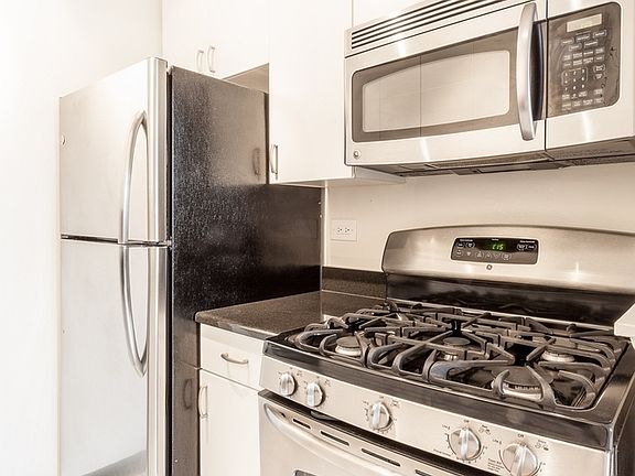 3rd image of 182 E 95th St APT 6A