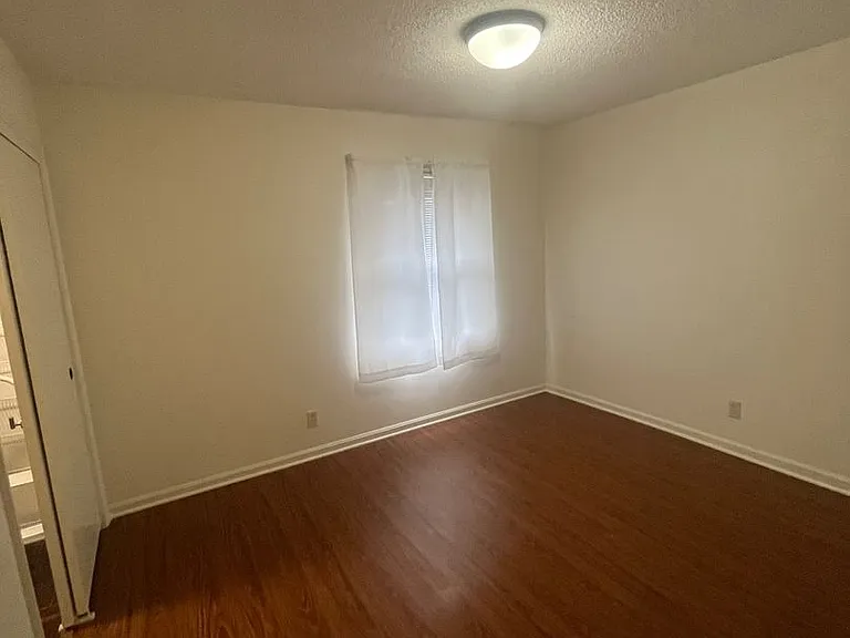 15 Hampton Dr — Photo 14