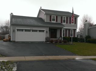 317 Copper Canyon Trl, Cary, IL 60013