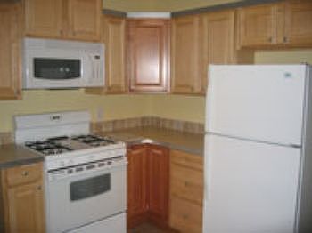 4th image of 1281 N Pilgrim St