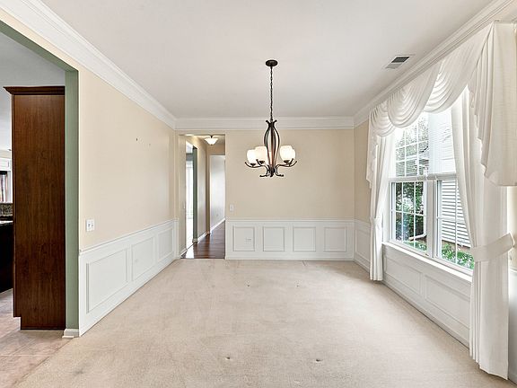 5th image of 13470 Crestview Dr