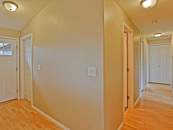 4th image of 9729 65th Dr NE