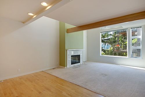 3rd image of 1612 Taylor Ave N #1612