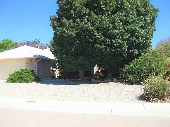 2nd image of 3720 Rosewood Ave