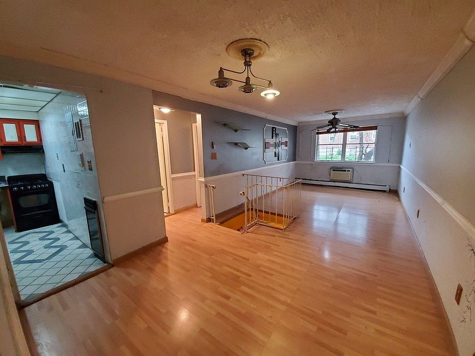 1st image of 2871 Cropsey Ave APT 1R