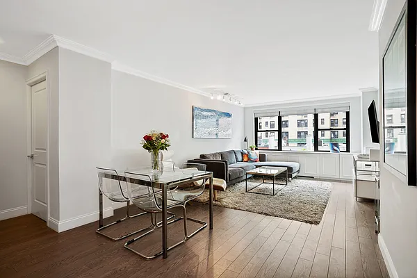 Sold by Compass | media 1