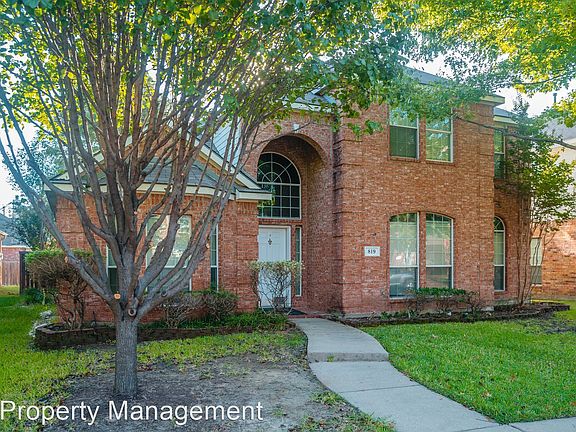 4th image of 819 Soapberry Dr