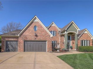 9320 Falcon Ridge Dr, Lenexa, KS 66220