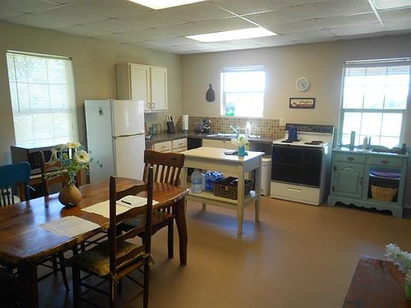 3rd image of 7102 Fm 1816