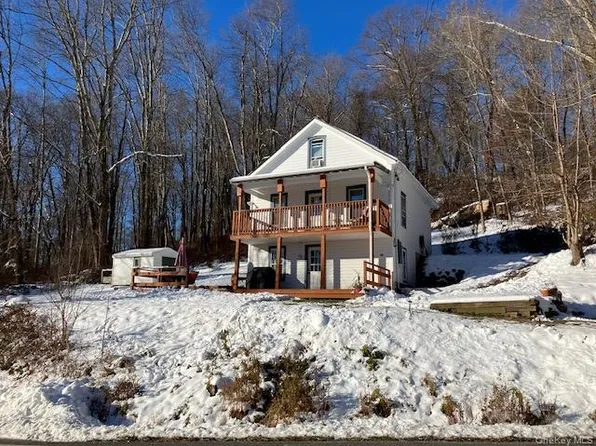 61 Cottekill Road, Cottekill, NY 12419