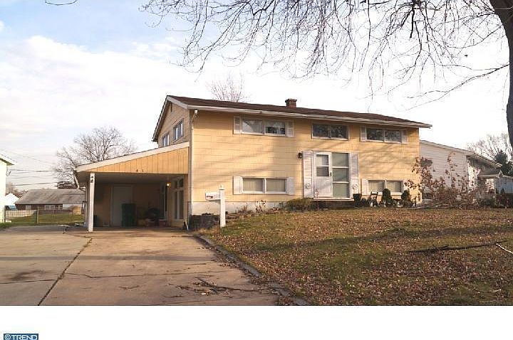 1st image of 4518 Roslyn Dr