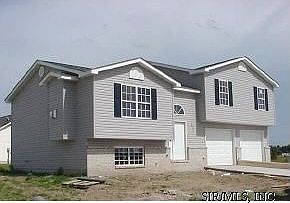 2nd image of 2640 Deerfield