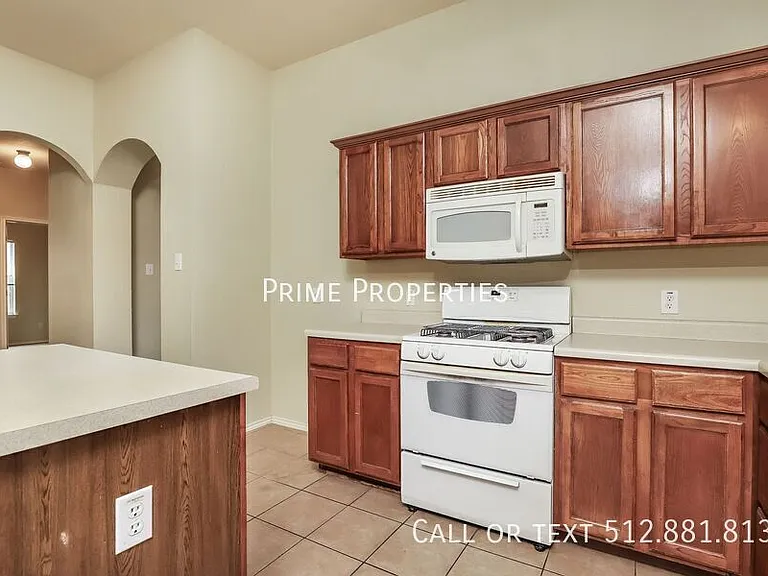 20521 Buteo St — Photo 8