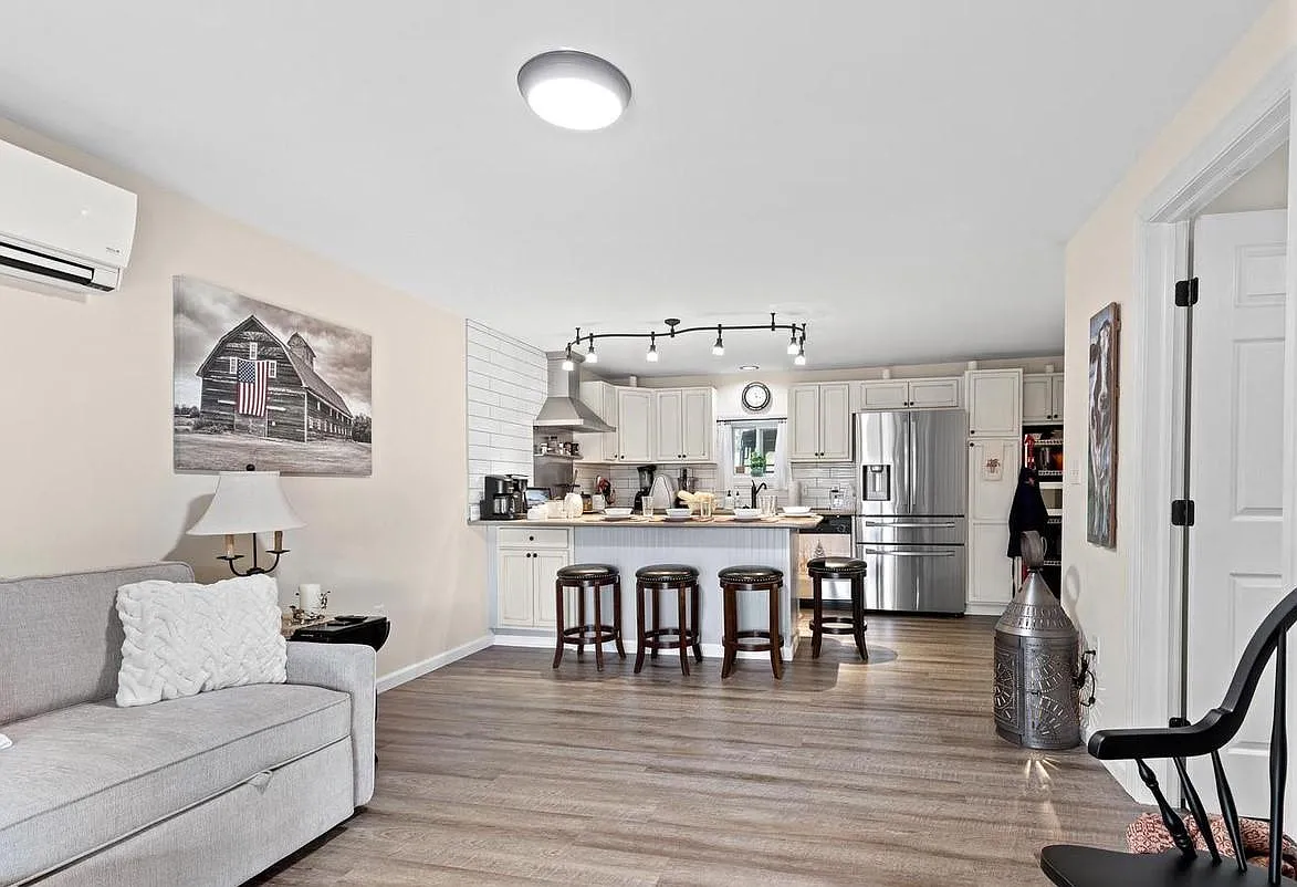 1 bed, 583 sqft, $1,650 — Photo 2