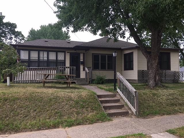 1st image of 529 La Crosse St