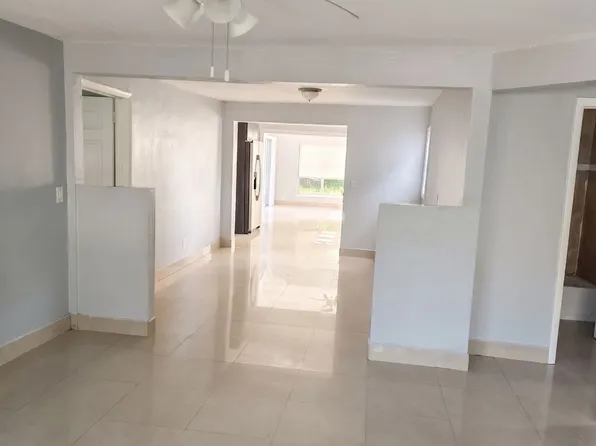 5707 Cody St, Hollywood, FL 33021