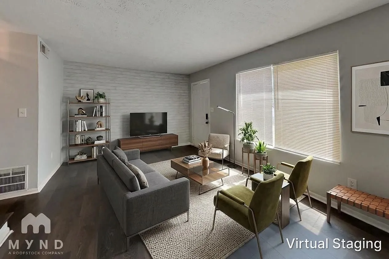 2 bed, 1.0 bath, 1248 sqft, $1,385 — Photo 2