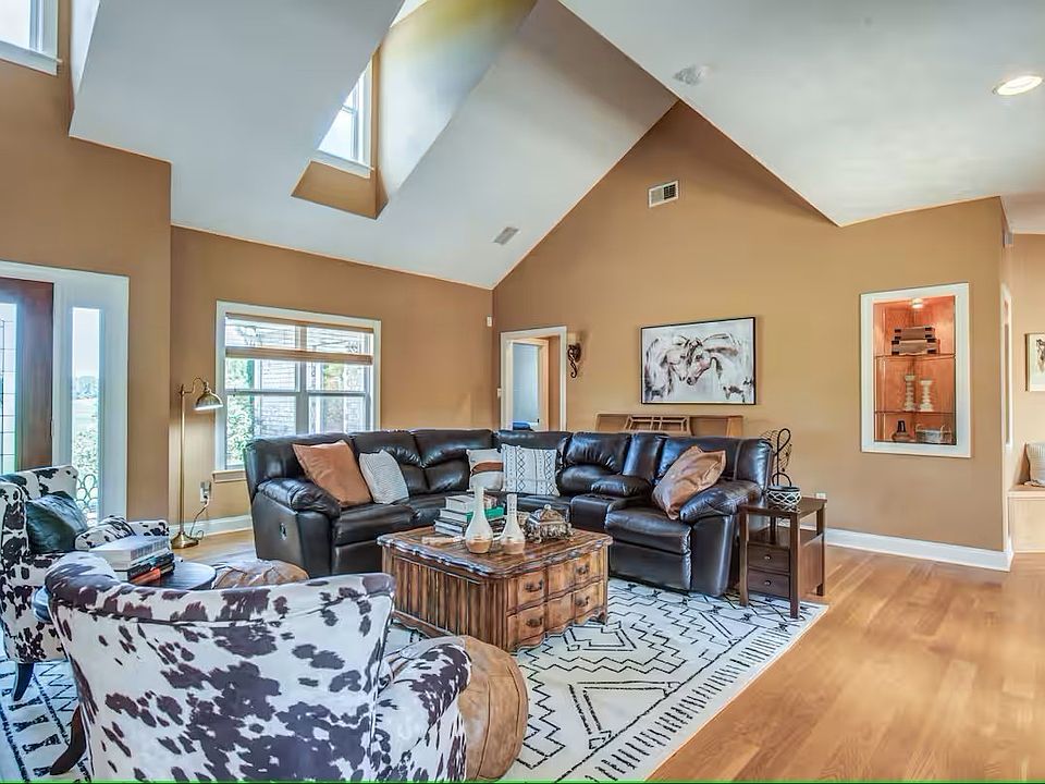 13th image of this home