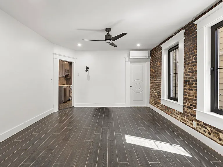138 Central Ave — Photo 6
