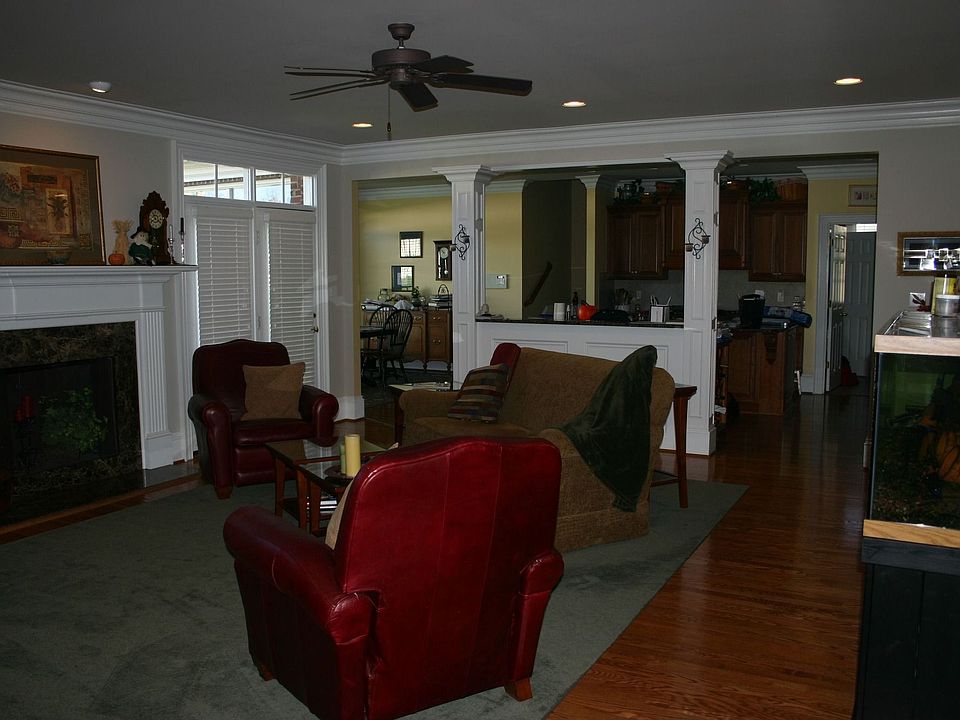 2nd image of 9142 Hemingway Grove Cir