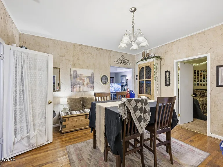 2127 S Joplin Ave — Photo 4