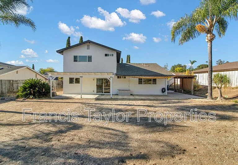 2053 Habero Dr — Photo 32