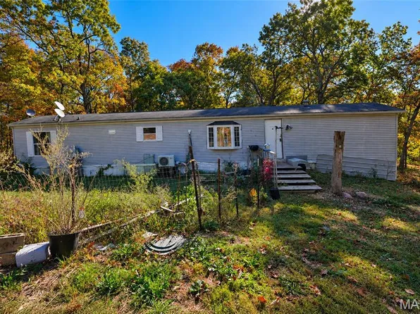 310 Linda Dr, Lonedell, MO 63060