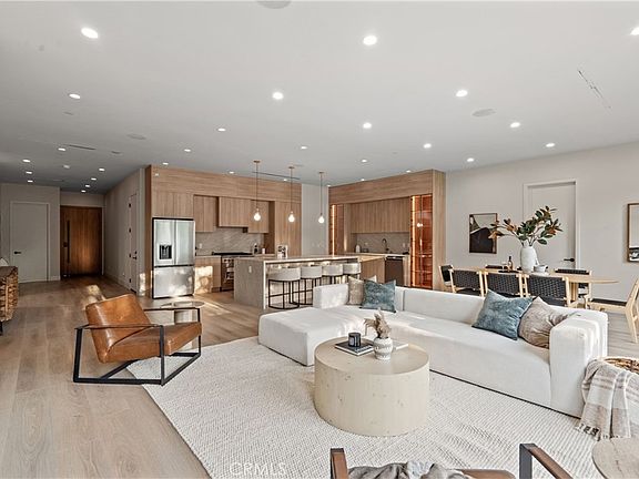 4th image of 18023 Tiara St