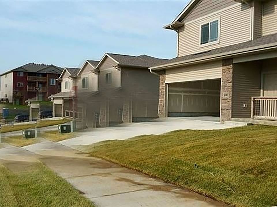 1st image of 591 & 593 Croell Ave