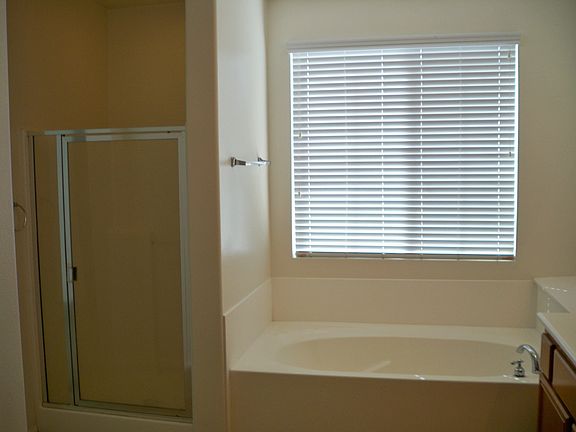 5th image of 3155 Taragon Ln