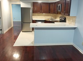 11 Hulbert Rd APT 15B, Worcester, MA 01603