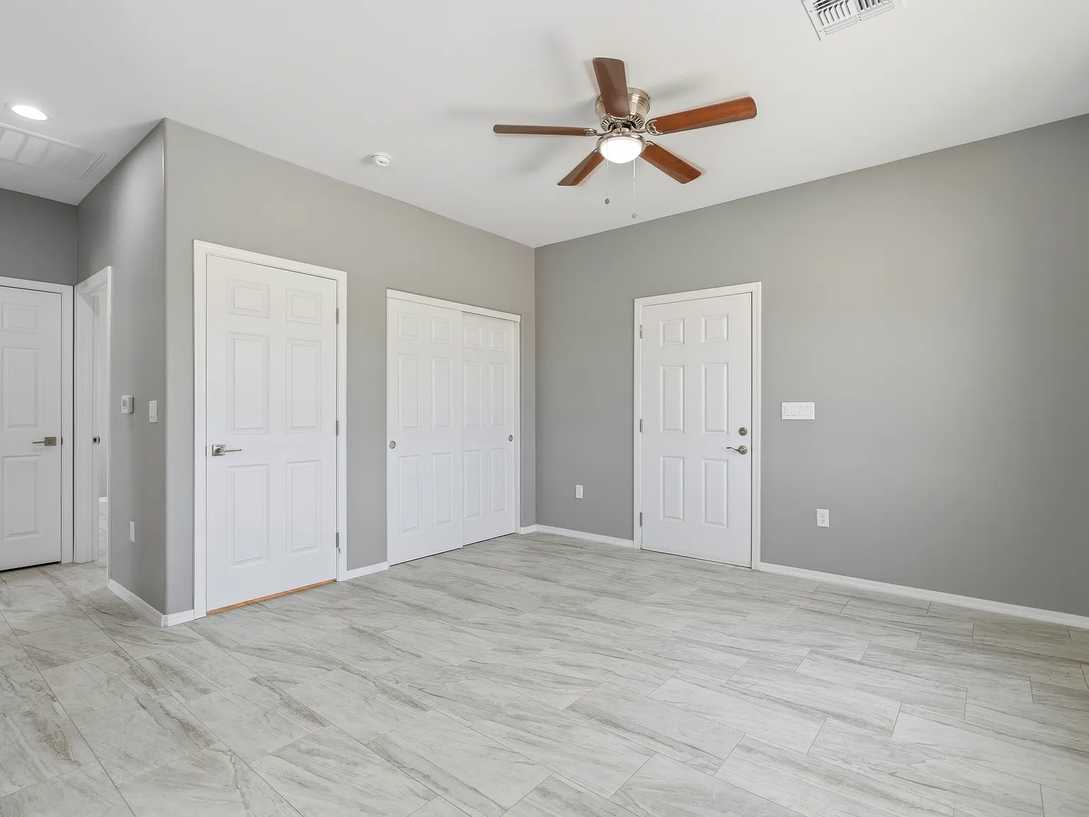 2 bed, $1,400 — Photo 3