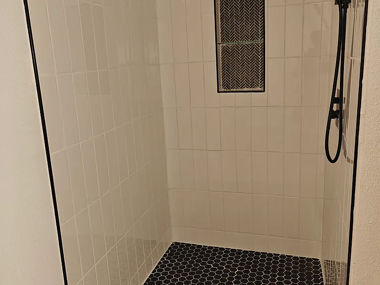 1429 Thaxton Ct — Photo 17