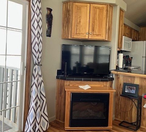 3rd image of 10442 N Frontage Rd #279