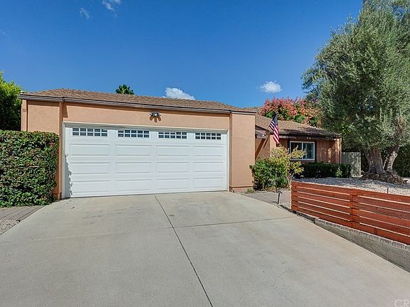 5th image of 3141 N Saddleback Ct