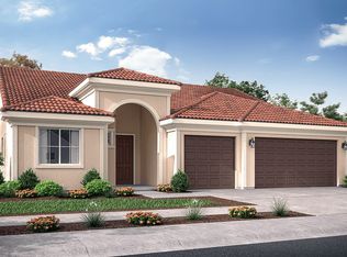 3434 N Crenshaw Ct, Visalia, CA 93291