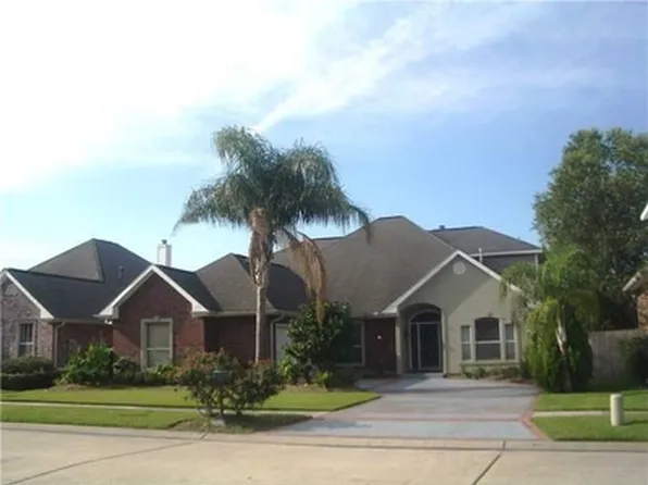 209 Le Grande Bayou Ln, Kenner, LA 70065