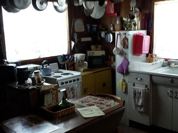 3rd image of 6701 Wagon Ct