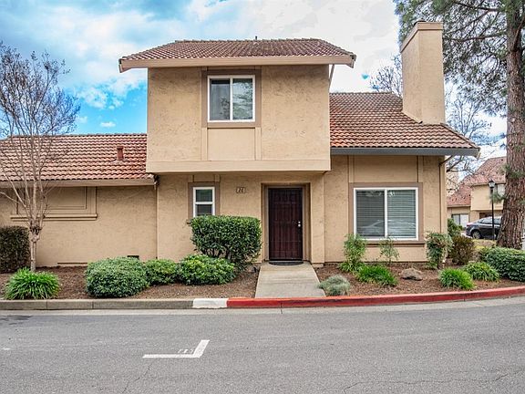 2nd image of 26 Del Prado Circle