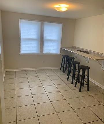 Food bar in the dining room!
