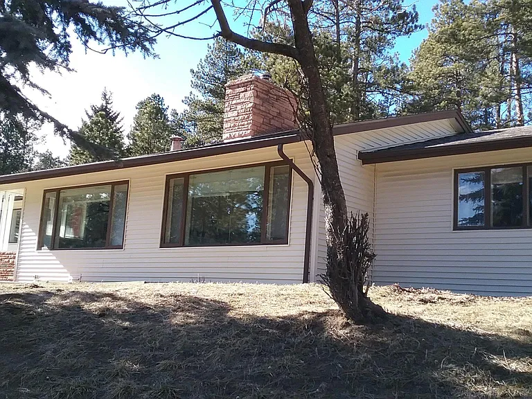 28449 Douglas Park Rd — Photo 2