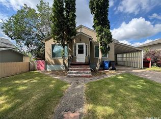 1021 105th St, North Battleford, SK S9A1S4
