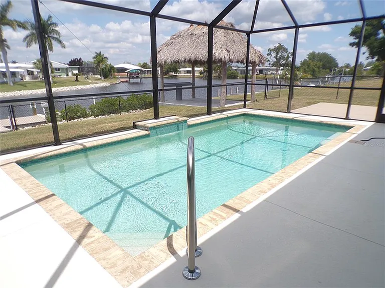 21088 Edgewater Dr — Photo 33