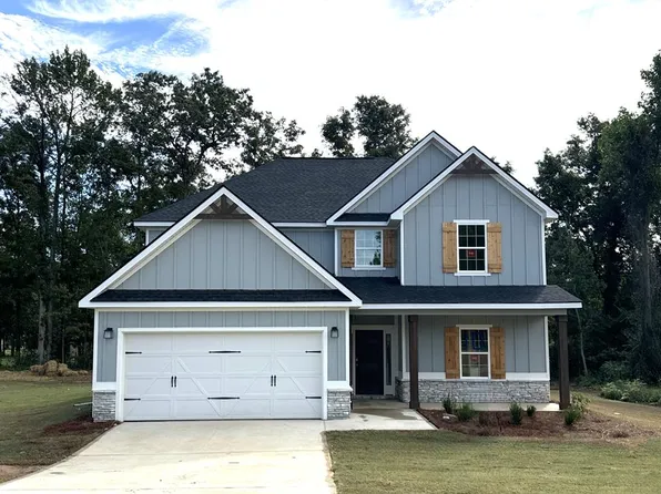 39 Sugar Maple Dr, Fort Mitchell, AL 36856