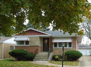 813 Cromwell Ave, Westchester, IL 60154