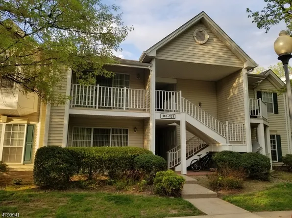 113 Sapphire Ln #503, Franklin Park, NJ 08823