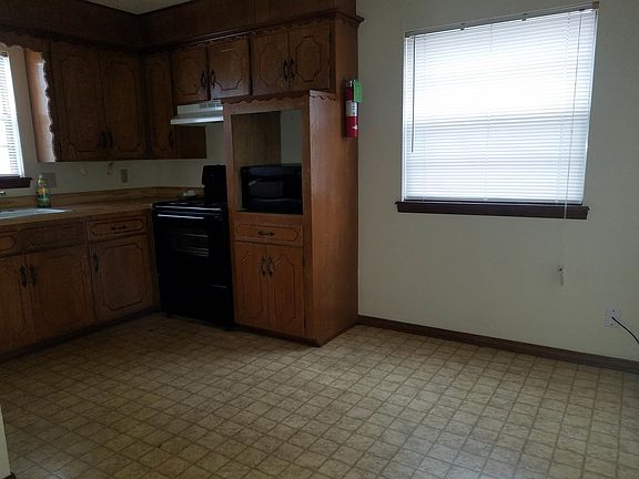 2nd image of 920 N Fargo Ave #17070082